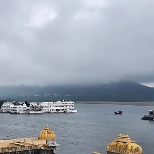 The Mama - And Udaipur